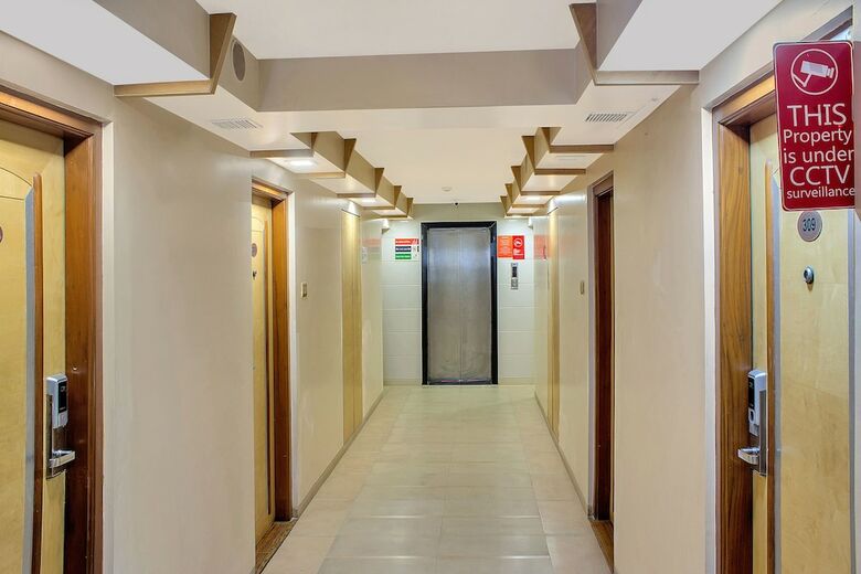 Oyo 11089 Hotel Deccan 8