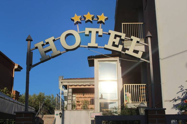 Posada Ristorante Hotel Avvenire