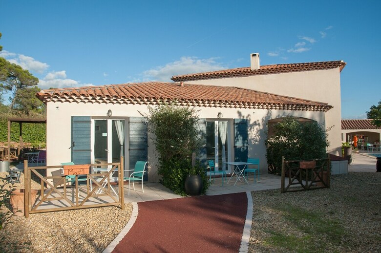 Apartamento Le Mas Pin�de - La Roulotte