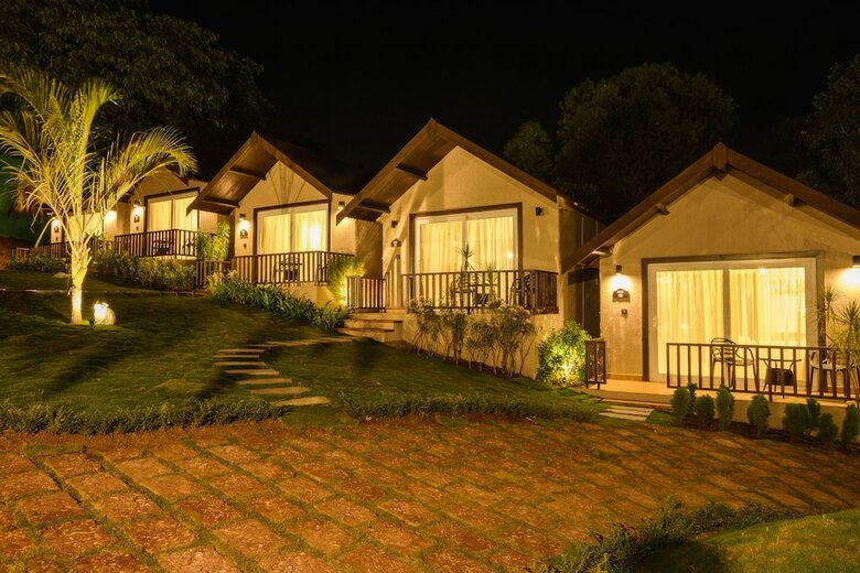 Hotel Stone Wood Resort & Spa