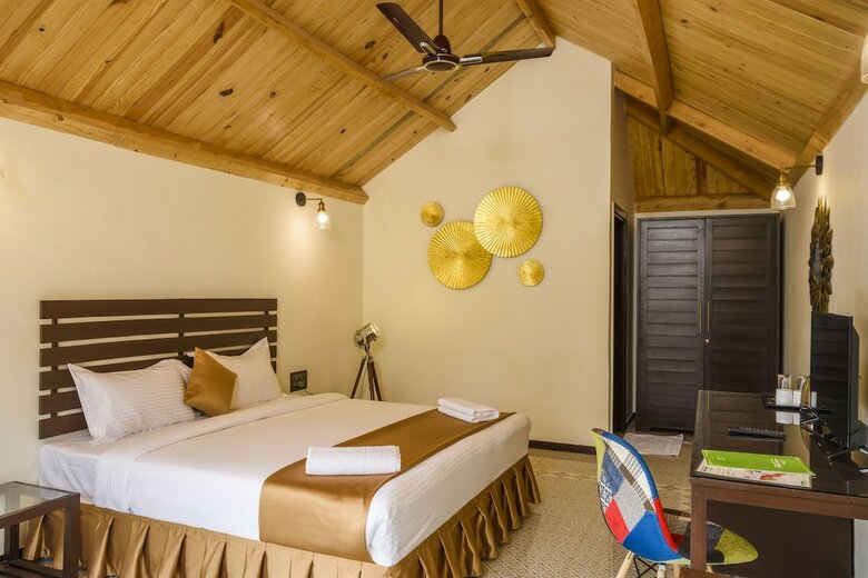 Hotel Stone Wood Resort & Spa