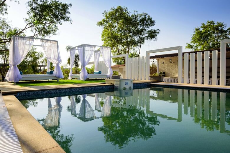 Hotel Stone Wood Resort & Spa