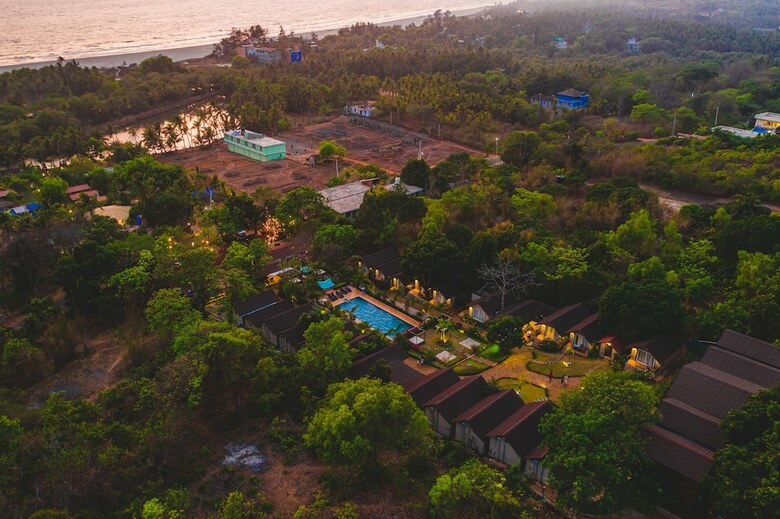 Hotel Stone Wood Resort & Spa
