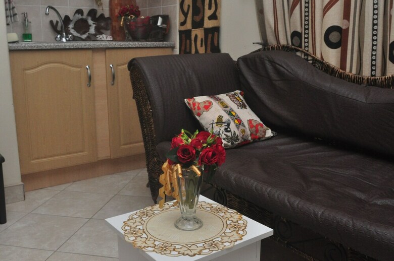 Hotel Mpofu Guest House