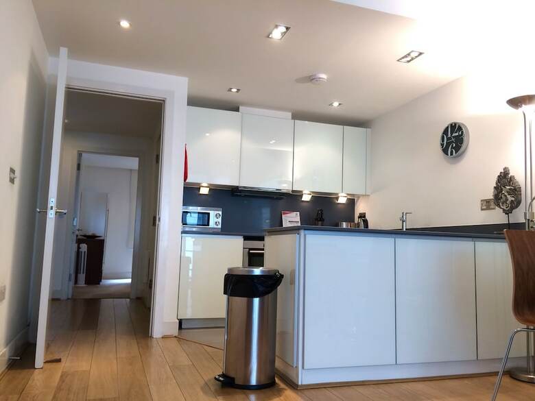 Apartamentos Still Life Tower Hill Deluxe