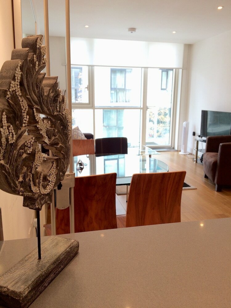 Apartamentos Still Life Tower Hill Deluxe