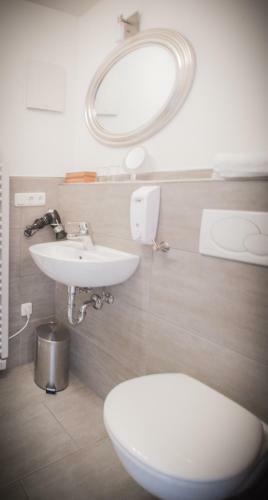 Hostal Gasthaus Am �denturm