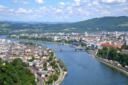 Hostal Apparthotel Alte Innbr�cke