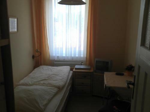 Hostal Gastst�tte & Pension Zur Heimat