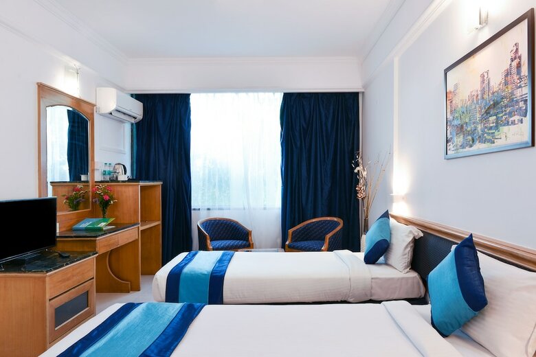 Hotel Mint Salisbury Park