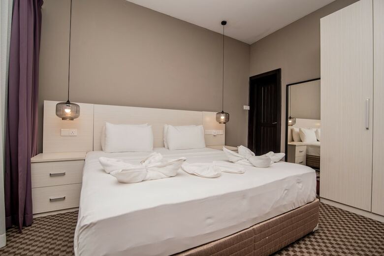 Hotel W Residence Kandy
