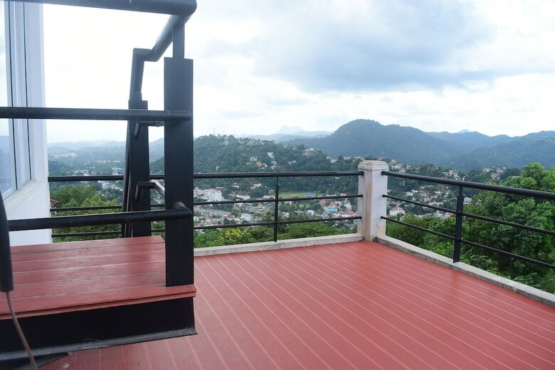 Hotel W Residence Kandy