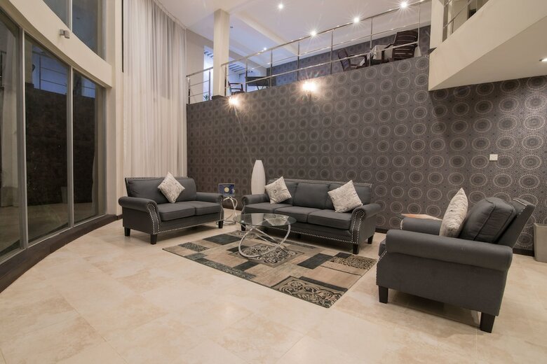 Hotel W Residence Kandy