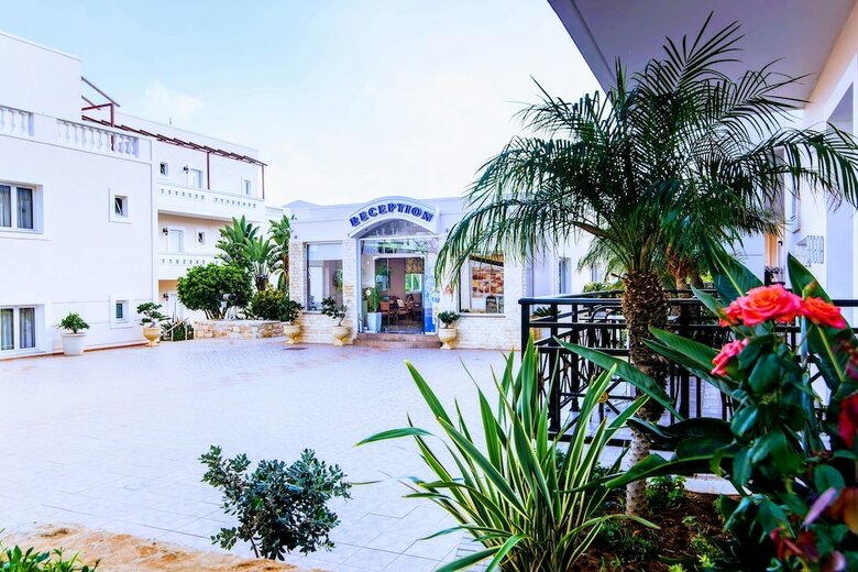 Apartamentos Yiannis Manos
