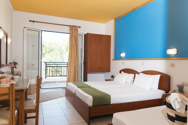 Apartamentos Yiannis Manos