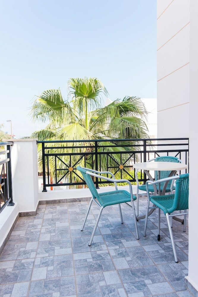 Apartamentos Yiannis Manos