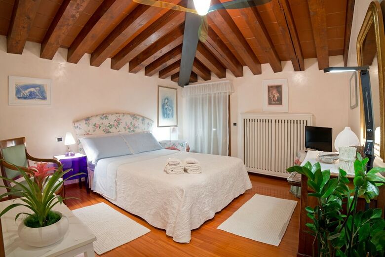Apartment Deluxe Via Isola Di Mezzo