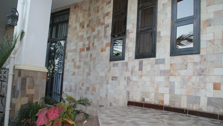 Acactus Hotel