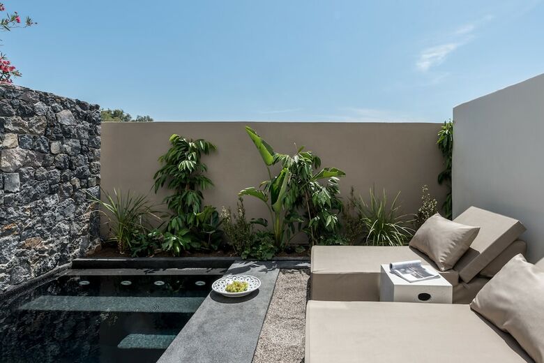 Istoria Hotel