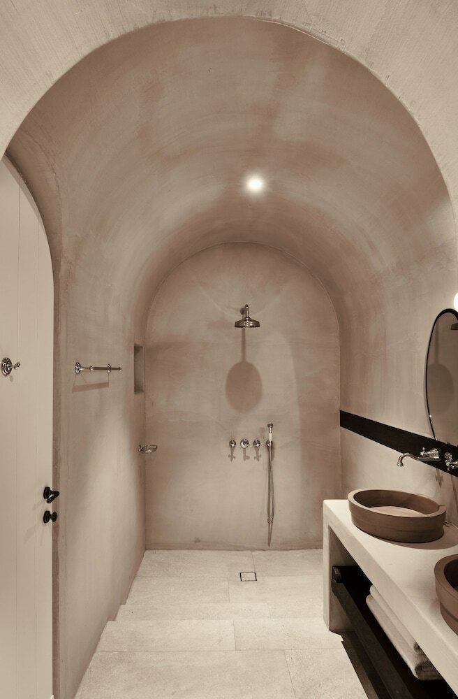 Istoria Hotel