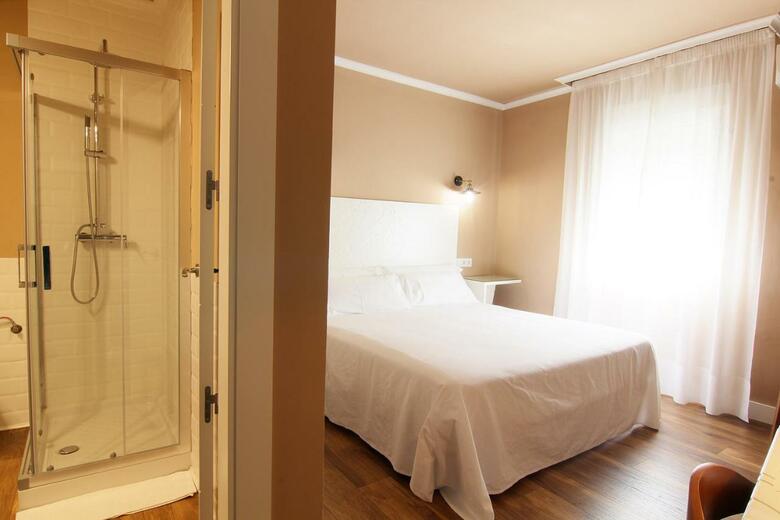 Hostal Los Casta�uelos