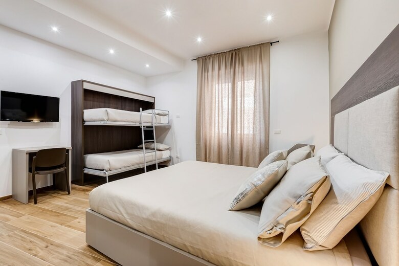 San Pietro Vatican Apartments