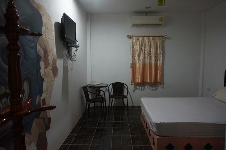 Hotel Chomtawan Resort