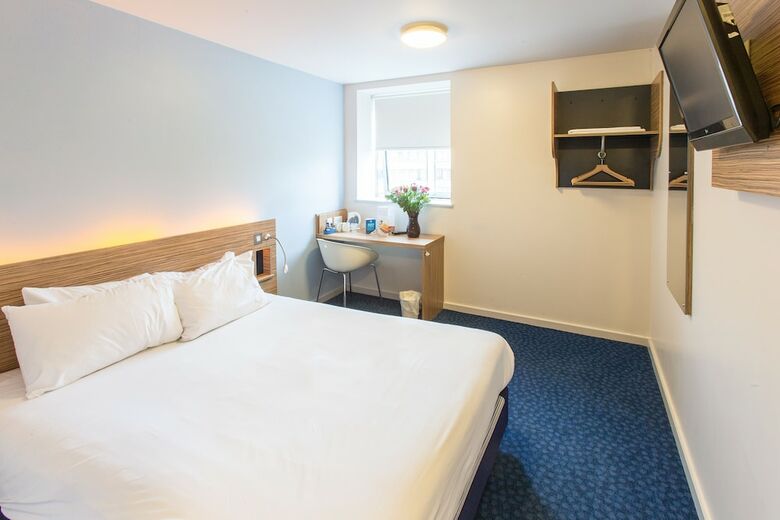 Hotel Redwings Lodge Wolverhampton