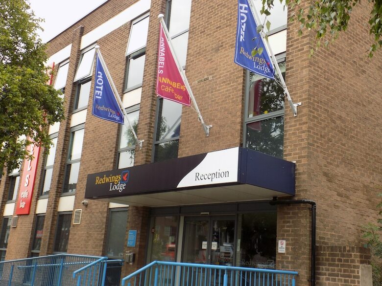 Hotel Redwings Lodge Wolverhampton