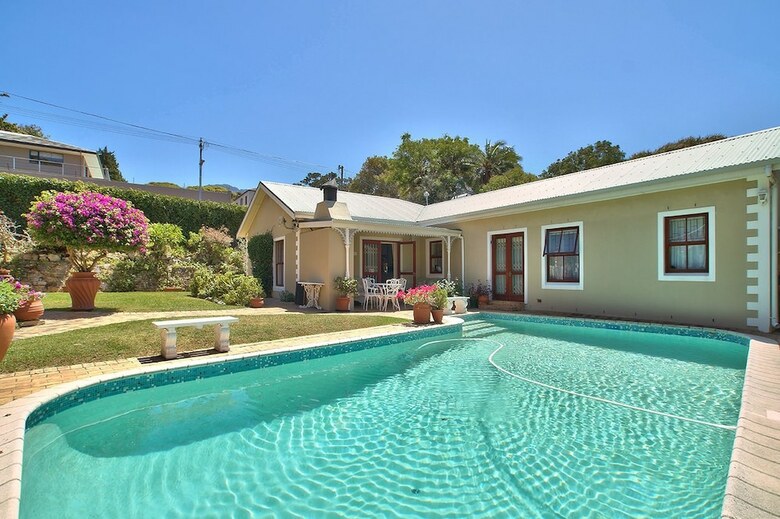 Hotel Valley Heights Guest House B&B