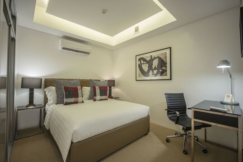 Aparthotel The Alpha Suites