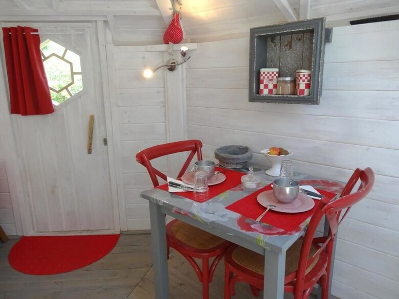Bed & Breakfast Hebergement Insolite La Naomath