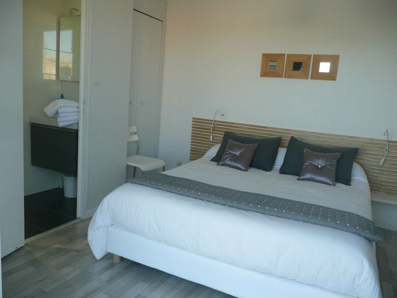 Hotel Jardin Des Nosieres