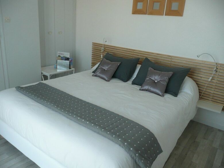 Hotel Jardin Des Nosieres