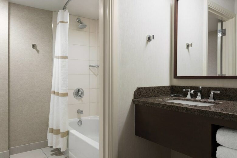 Hotel Cleveland Marriott Downtown At Key Tower