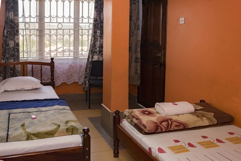 Hotel Rosama Guest House
