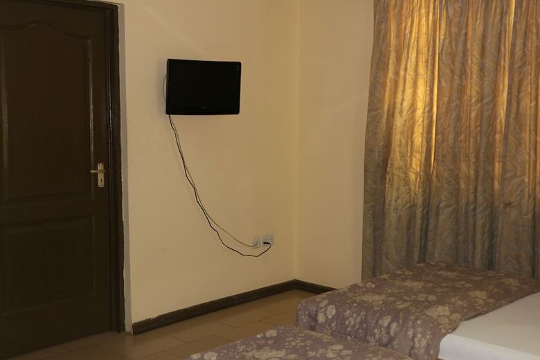 Hotel Kcs Guest House