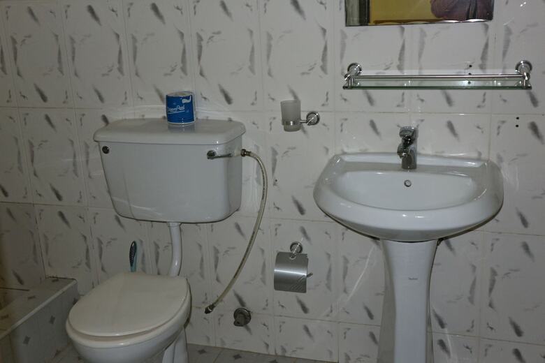 Hotel Kcs Guest House