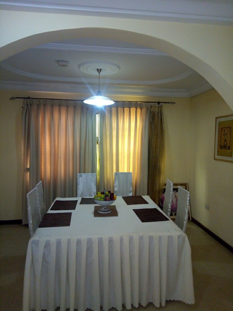 Hotel Kcs Guest House