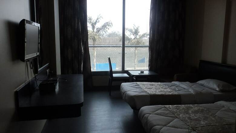 Hotel Royal Hills Vasai - Thane