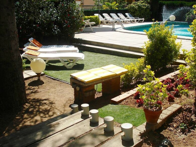 Villa Camelies Casasmontseny Costa Brava