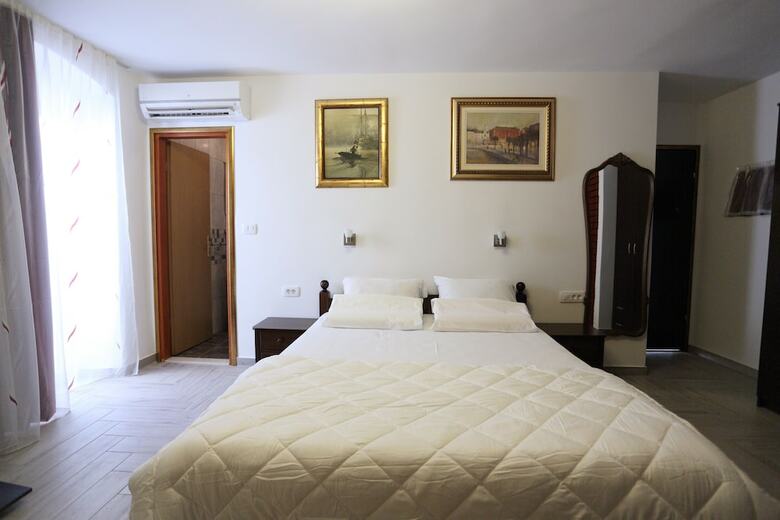 Hotel Golden Gate Rooms