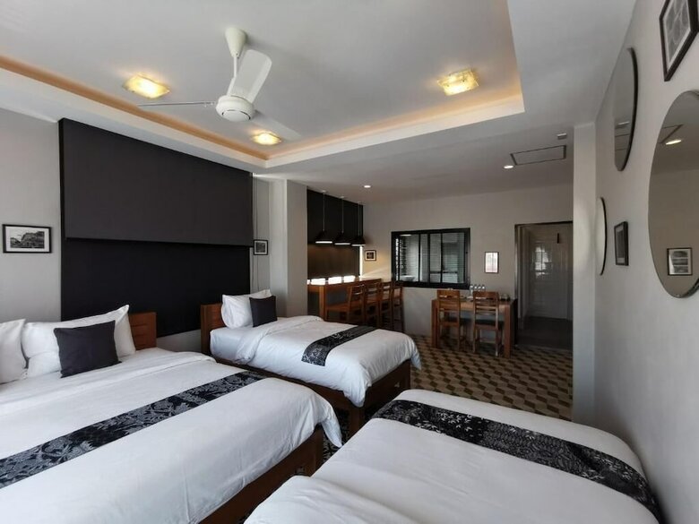 Hotel The Besavana Phuket