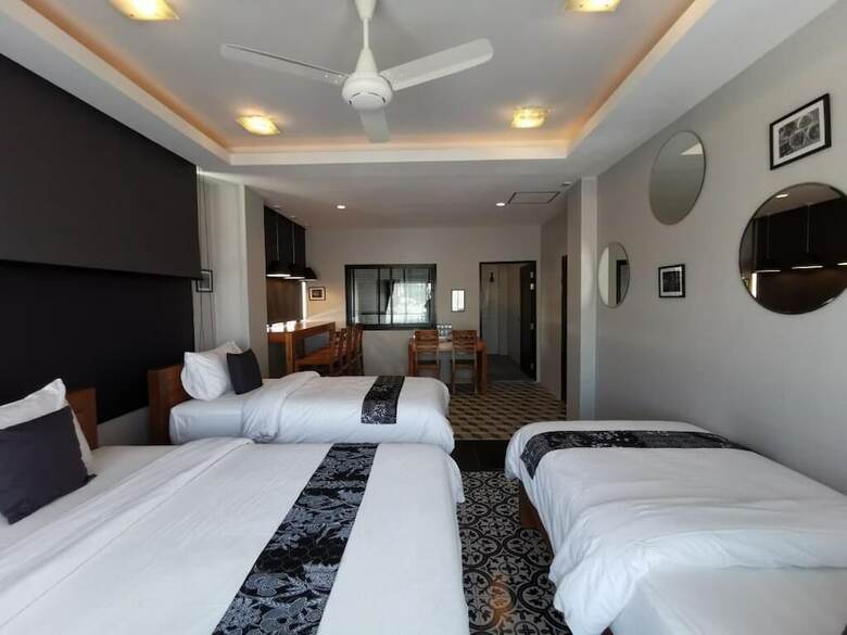 Hotel The Besavana Phuket