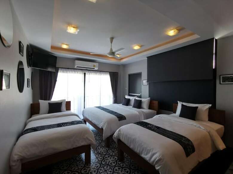 Hotel The Besavana Phuket
