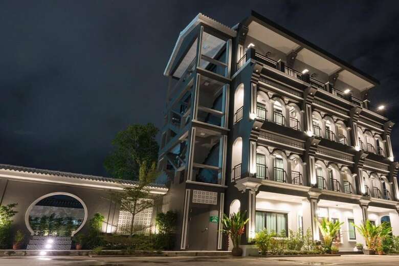Hotel The Besavana Phuket