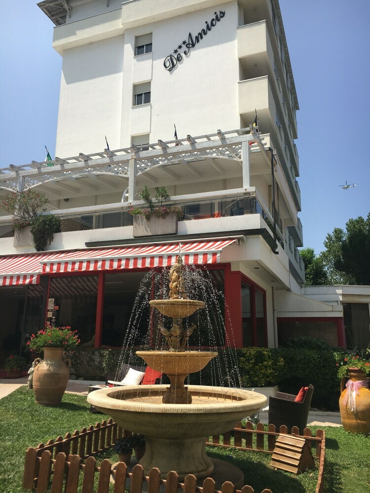 Hotel De Amicis