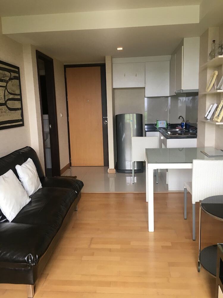 Hua Hin Beach Rocco Condo By Thr