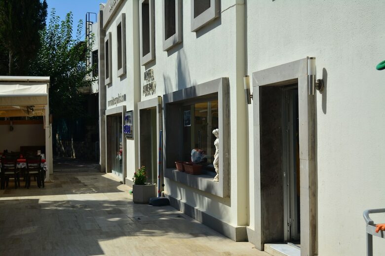 Blue Bay Hotel
