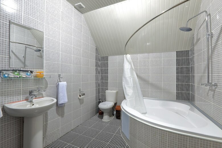 Hotel Seven Seasons